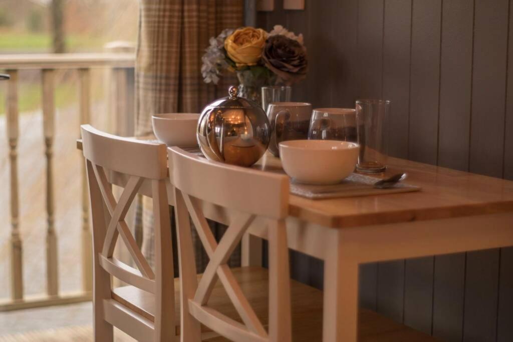 The Treehouse - Sleeps 4 Villa Old Leake Exteriör bild
